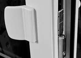 монтаж ручки балконной; изображение установки ручки;