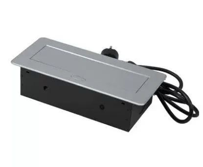 Выдвижной удлинитель NOVA 3 розетки, чёрный Выдвижной удлинитель NOVA 3 розетки, чёрный