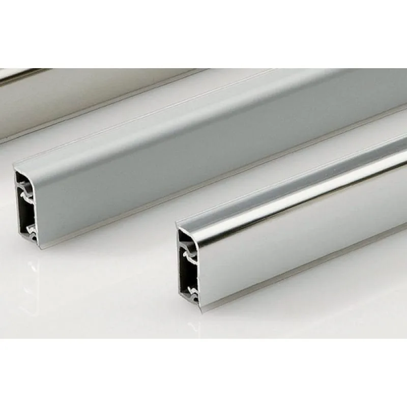 Плинтус алюминиевый КВАДРО 3 метра серебро