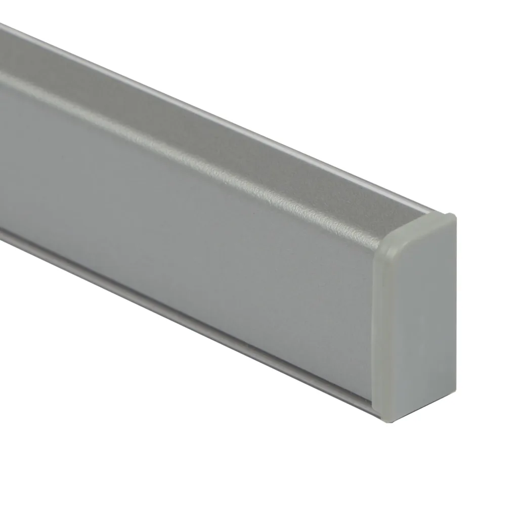 Плинтус алюминиевый КВАДРО 4,2 метра серебро