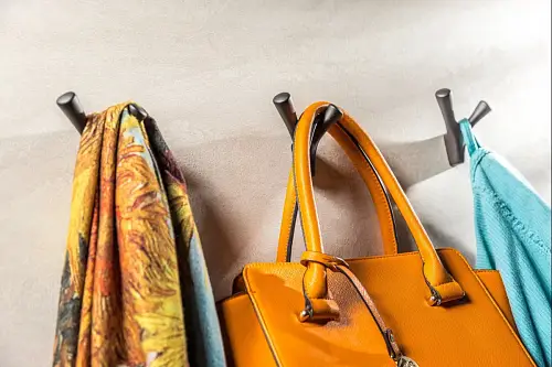 «Крючок для одежды GTV TORNA чёрный матовый — купить в Минске и Беларуси». «Крючок для одежды GTV TORNA чёрный матовый — купить в Минске и Беларуси».