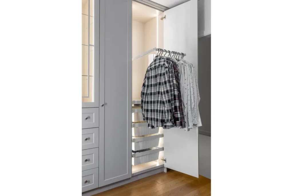 Пантограф масляный GTV 83/115 в модуль 875-1200 мм (серебро/черный)