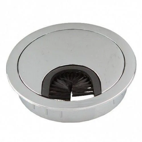 Рабочий стол с установленным пропуском для кабеля GTV. Общий план рабочего стола с установленным пропуском для кабеля