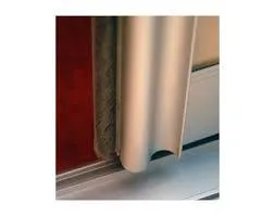 готовое изделие с установленным щёточным уплотнителем изображение готового изделия с установленным уплотнителем|