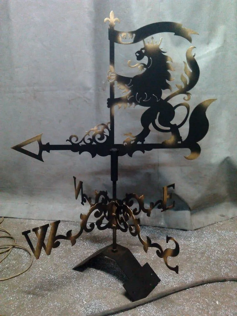 Флюгер «Лев с флагом». ещё одно изображение флюгера «Лев с флагом»