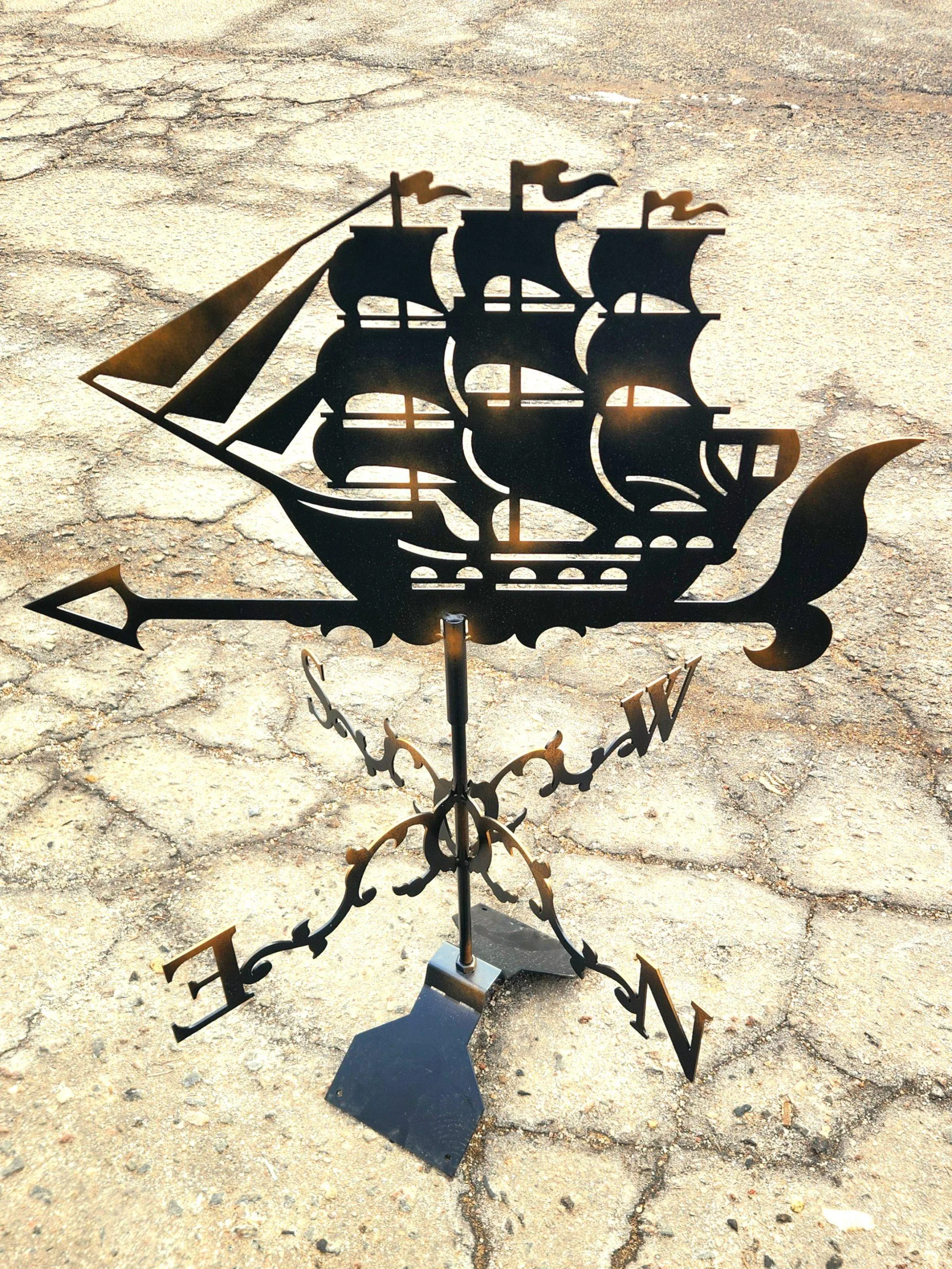 Флюгер-парусник. Изображение флюгера-парусника