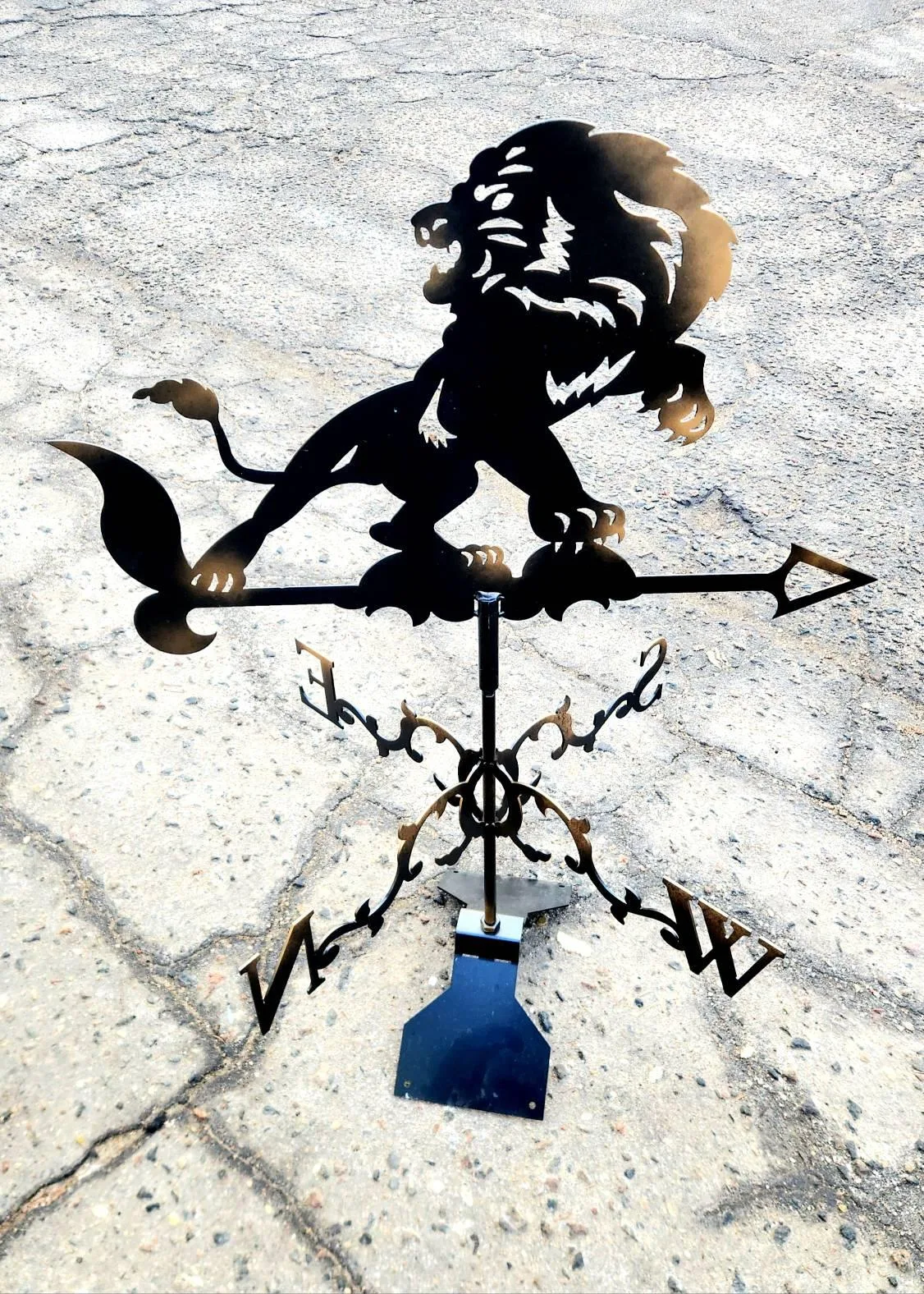 Флюгер «Лев злой» изображение флюгера «Лев злой» |