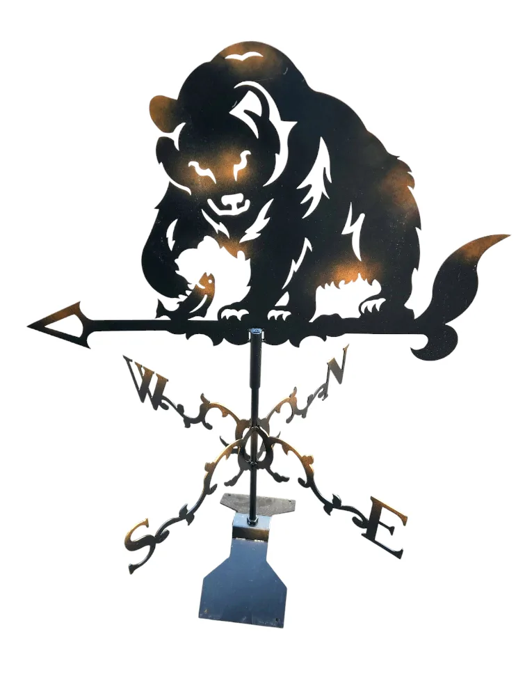 Флюгер медведь с рыбкой