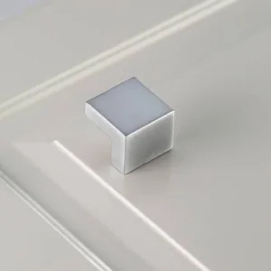 Мебельная ручка UZ-55