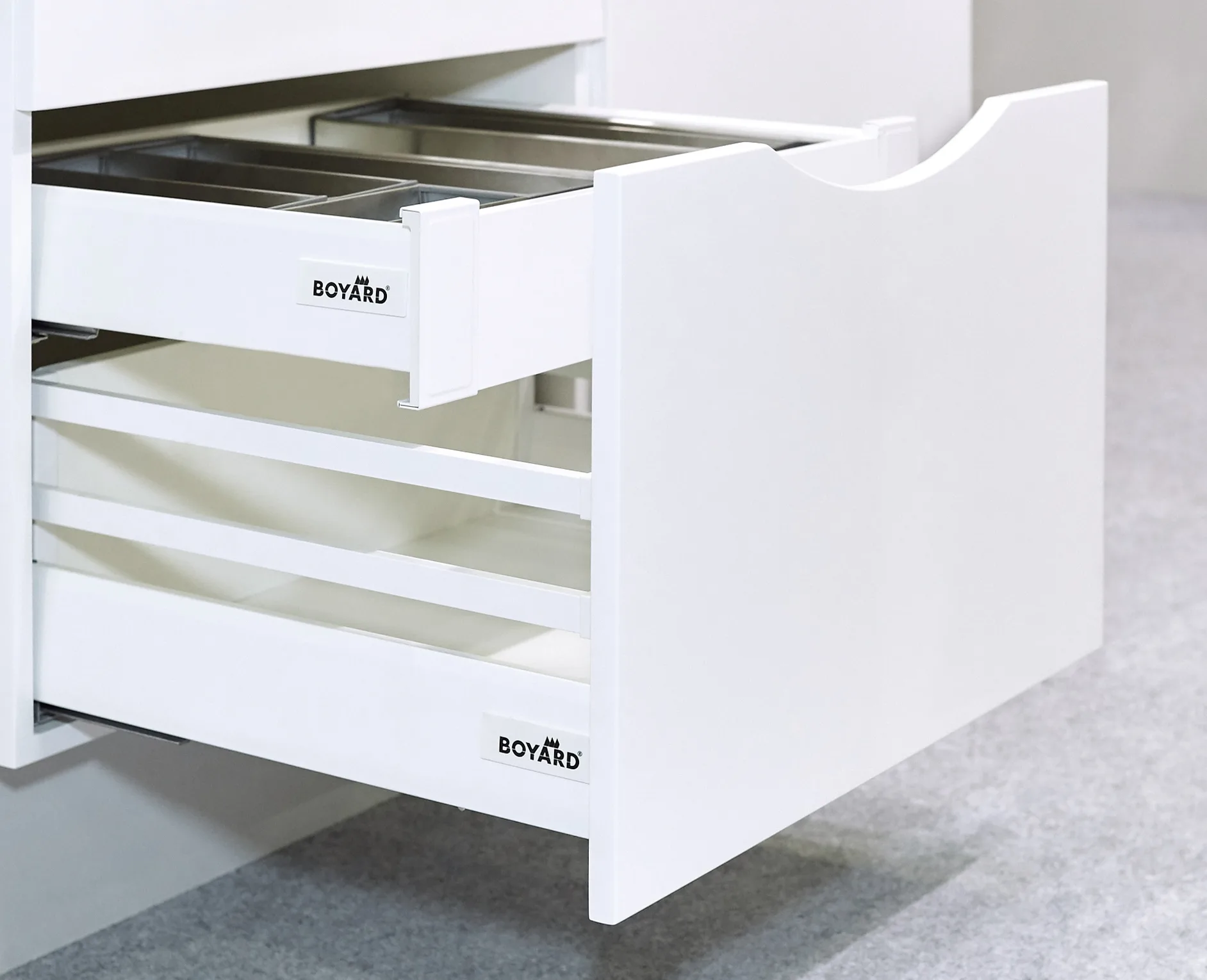 Продольный прямоугольный рейлинг для B-BOX SBR05/W/270