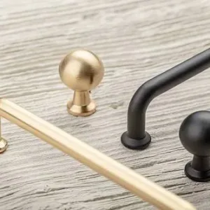 Мебельная ручка NORD золото брашированное