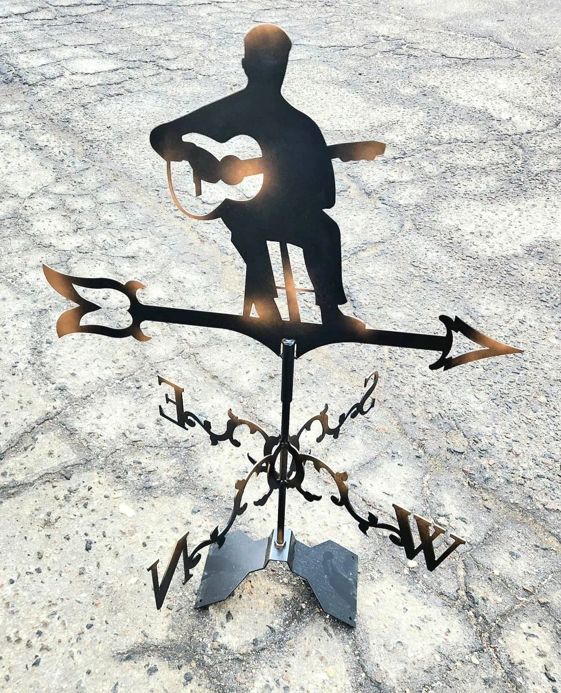 Флюгер-гитарист изображение флюгера-гитариста|