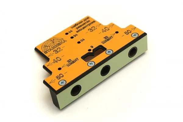 Мебельный шаблон для разметки эксцентрика. Изображение мебельного шаблона для разметки и присадки под эксцентрик