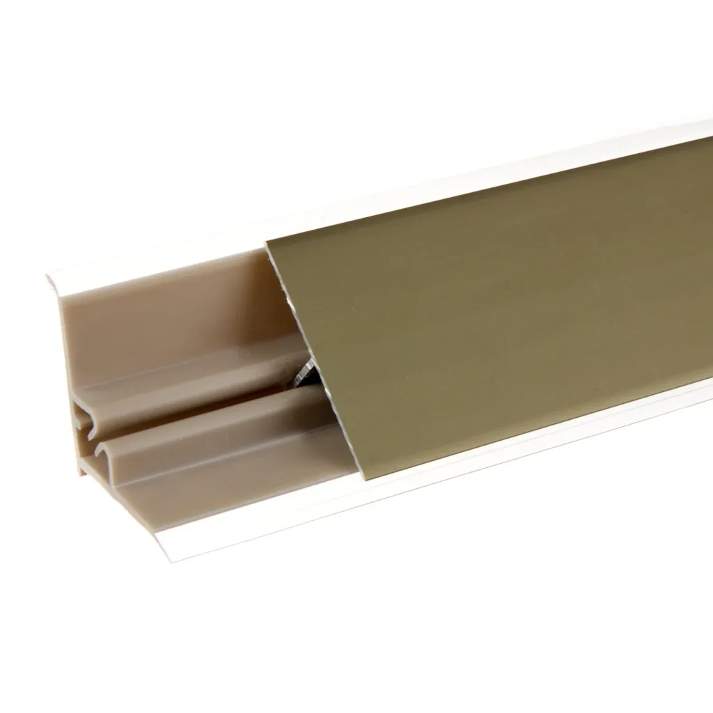 Плинтус алюминиевый ПЛАТО-БР 3 метра бронза