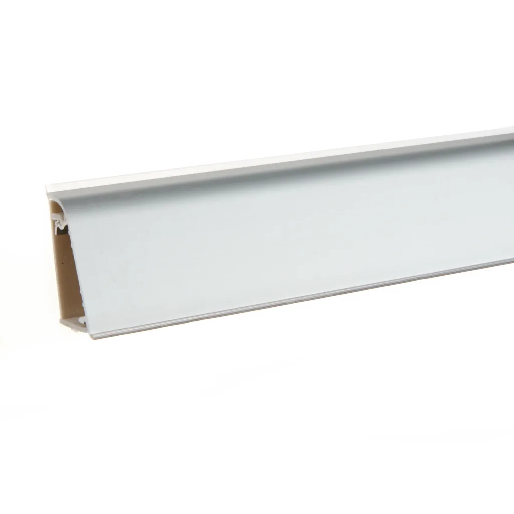 Плинтус алюминиевый РИО овальный 4 метра серебро