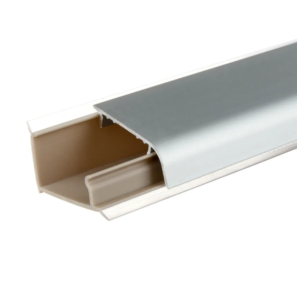 Плинтус алюминиевый РИО овальный 4 метра серебро