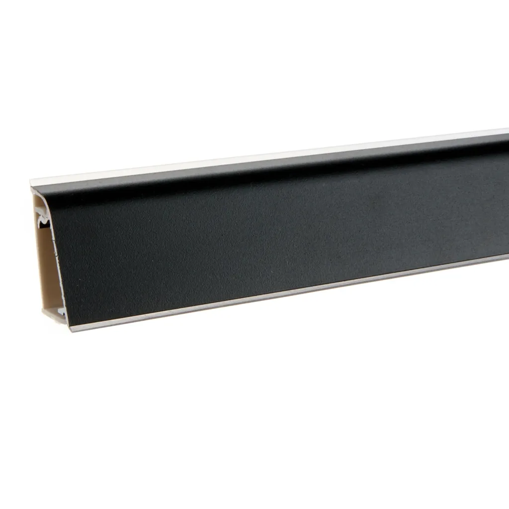 Плинтус алюминиевый РИО овальный 3 метра черный