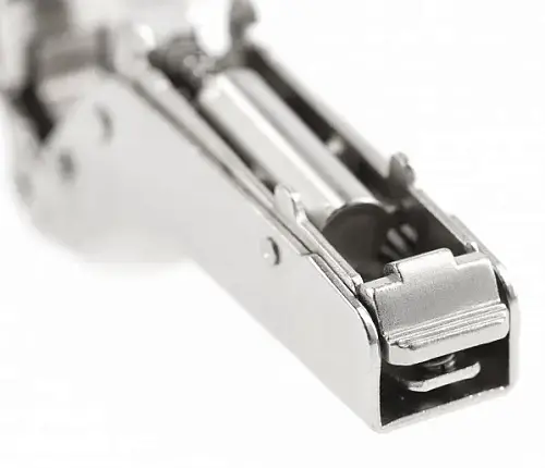 Петля GTV SILENTO PRO с доводчиком внутренняя c эксцентриковой регулировкой без еврошурупа с 3D регулировкой CLIPON