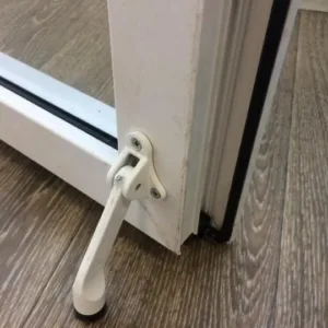Упор дверной "козья ножка" белый