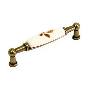 Мебельная ручка UP21 листик