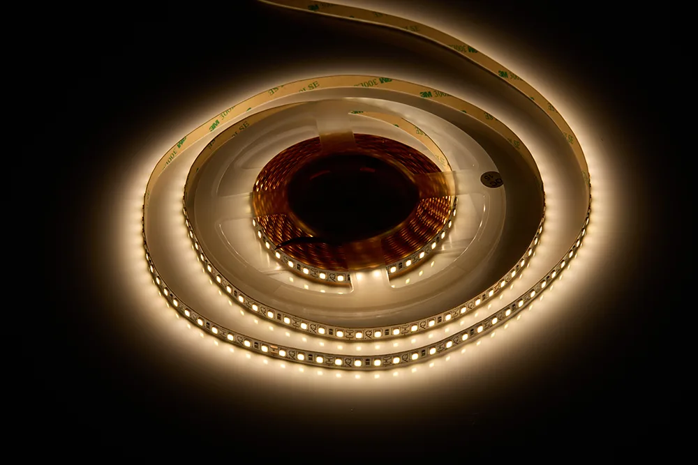 Лента светодиодная AQ LED-LINE 2835 120 LED/м 12V 9,6W/м 8 мм IP20 теплый белый 5 м (15.0014)