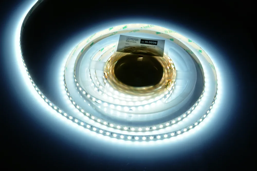 ЛЕНТА светодиодная AQ LED-LINE 2835 120 LED/м 24V 9,6W/м 8 мм IP20 холодный белый 5 м (15.0036)