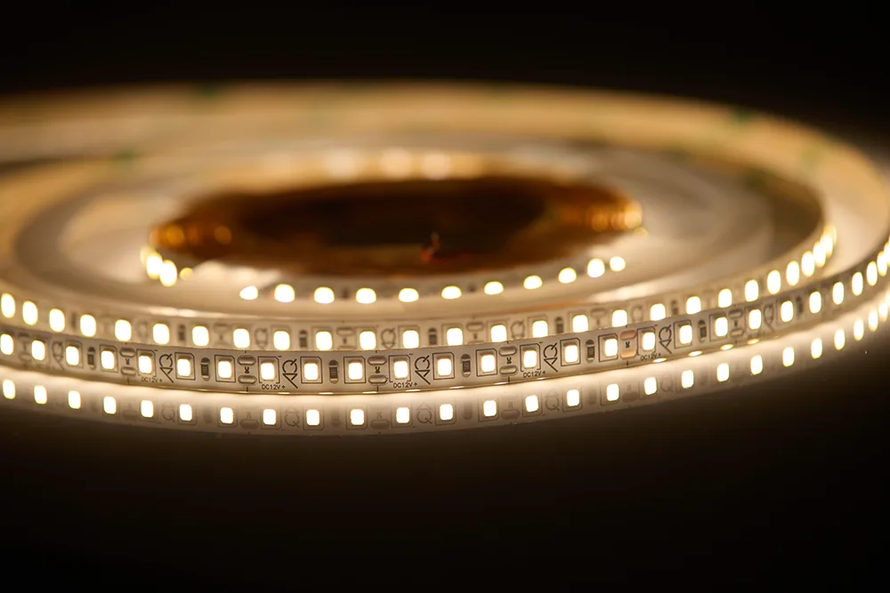 Лента светодиодная AQ LED-LINE 2835 120 LED/м 12V 9,6W/м 8 мм IP20 теплый белый 5 м (15.0014)