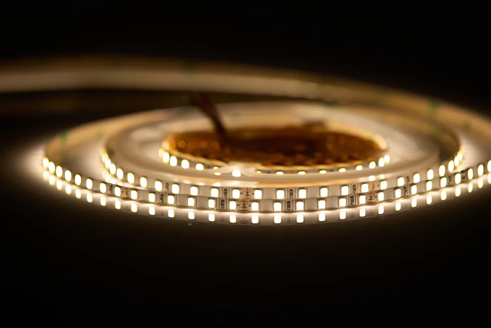 ЛЕНТА светодиодная AQ LED-LINE 2835 120 LED/м 24V 9,6W/м 5 мм IP20 теплый белый 5 м (15.0028)