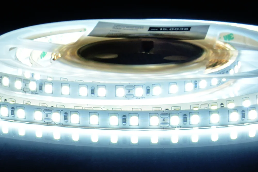 ЛЕНТА светодиодная AQ LED-LINE 2835 120 LED/м 24V 9,6W/м 8 мм IP20 холодный белый 5 м (15.0036)