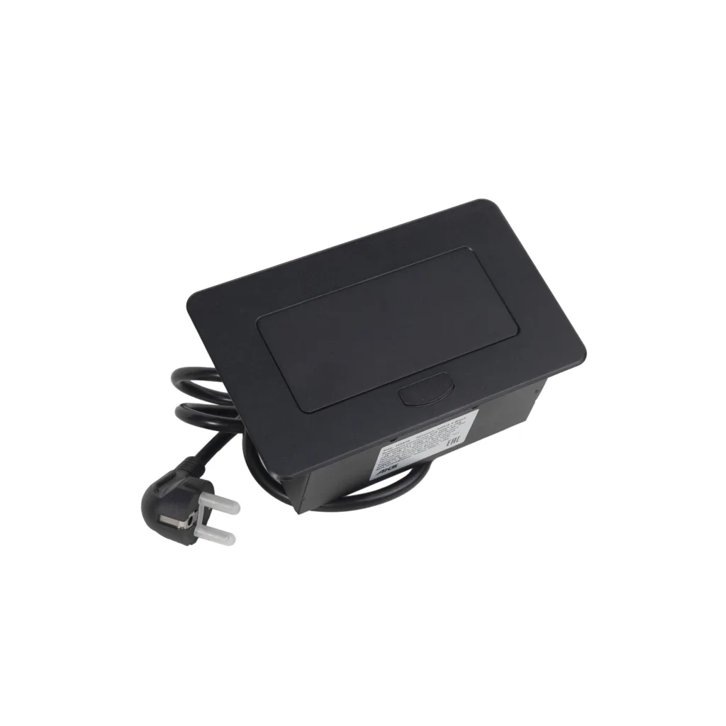 Выдвижной удлинитель Nova 4, 1 розетка, USB A + USB C, черный, AKS
