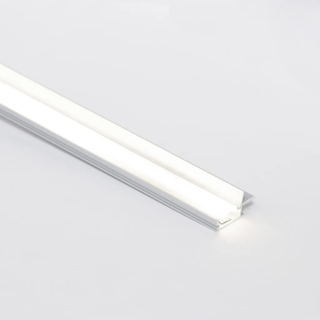 Профиль алюминиевый врезной/торцевой CAPELLA-3218A, с экраном, цвет алюминий, 2м (для 18 ДСП), AKS