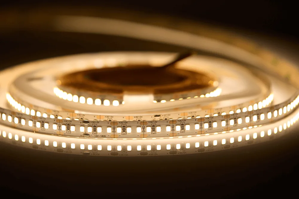 Лента светодиодная AQ LED-LINE 2835 180 LED/м 12V 14,4W/м 10 мм IP20 теплый белый 5 м (15.0026)