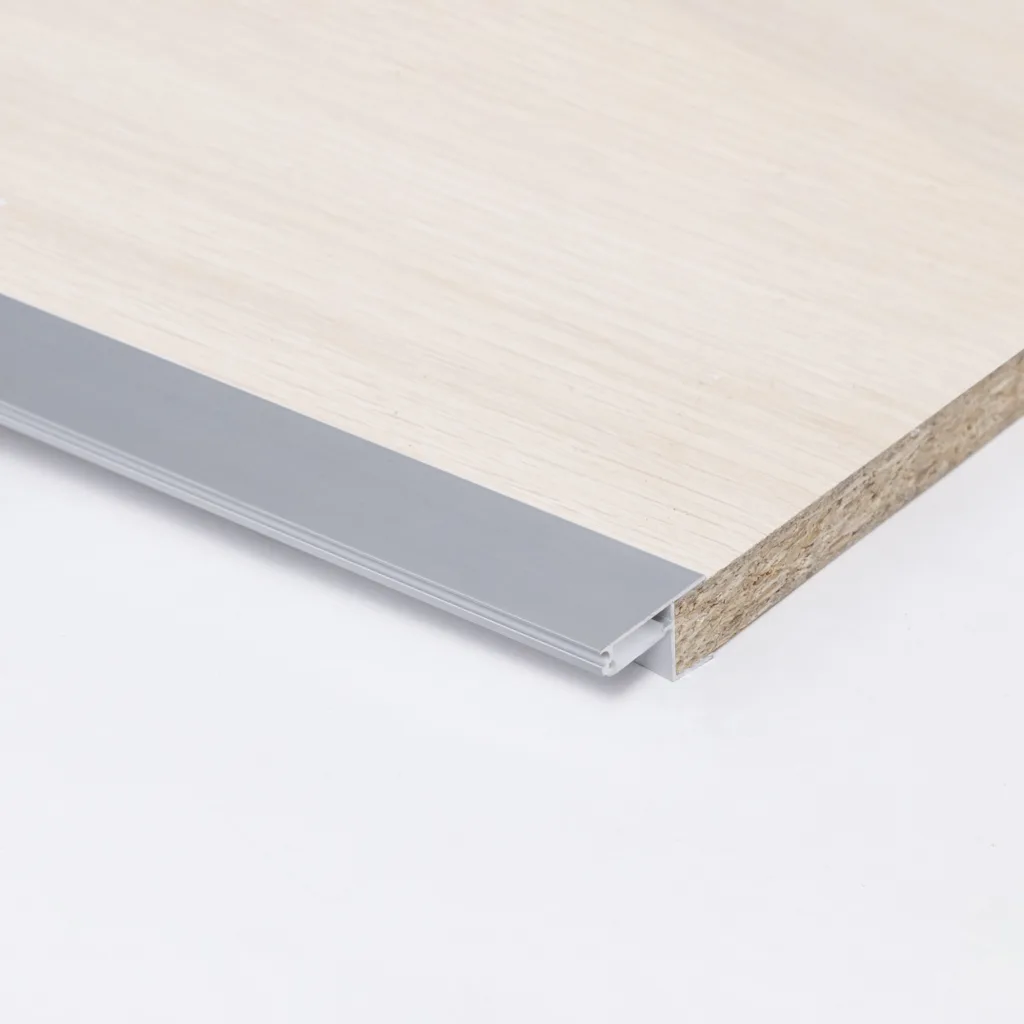 Профиль алюминиевый накладной/торцевой CAPELLA-3016A, с экраном, цвет алюминий, 2м (для 16 ДСП), AKS