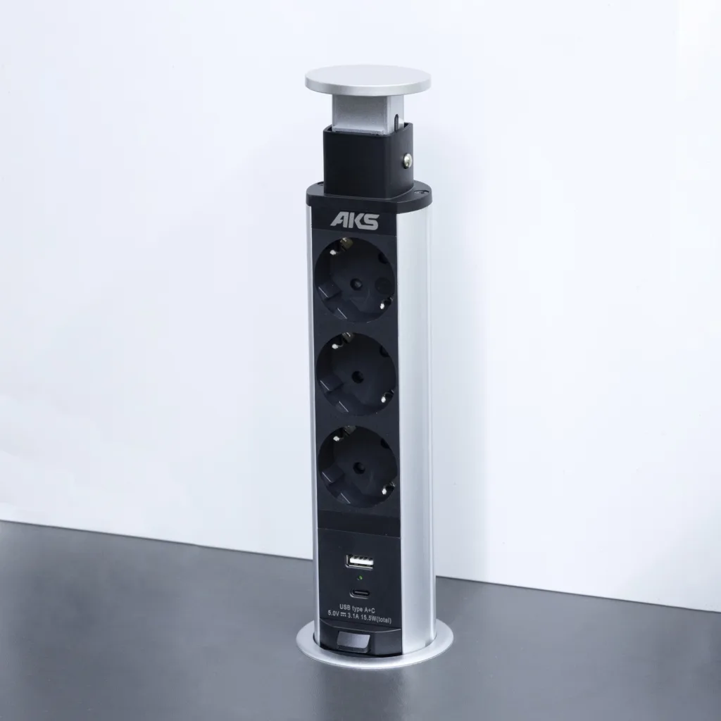 Выдвижной удлинитель Vulcan USB, 60 мм, 3 розетки, USB A + USB C, крышка пластик, алюминий, AKS