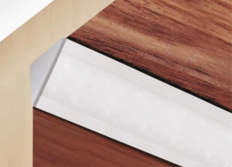 Профиль алюминиевый угловойTri-Line (Starline Opal) (длина 2м), HLT