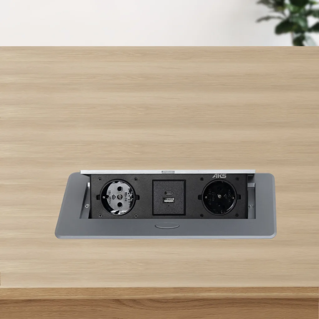 Выдвижной удлинитель Nova USB, 2 розетки, USB A + USB C, алюминий, AKS