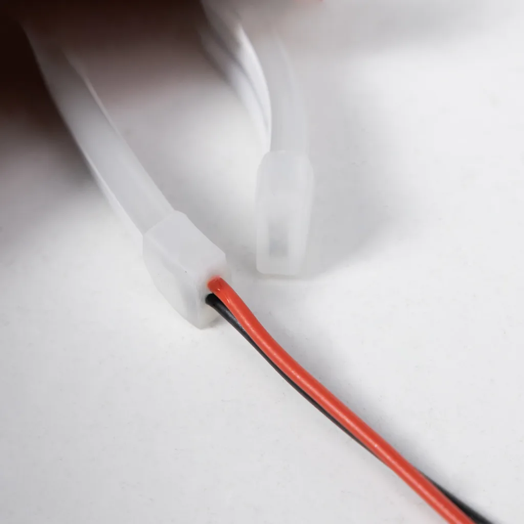 Заглушка для гибкого неона 6*12мм, проходная, AKS