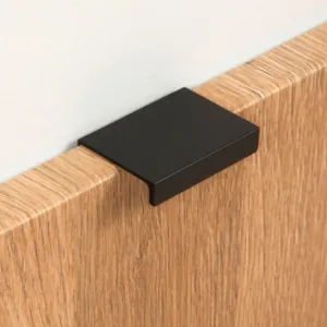 Мебельная ручка RAY RT109BL.1/32