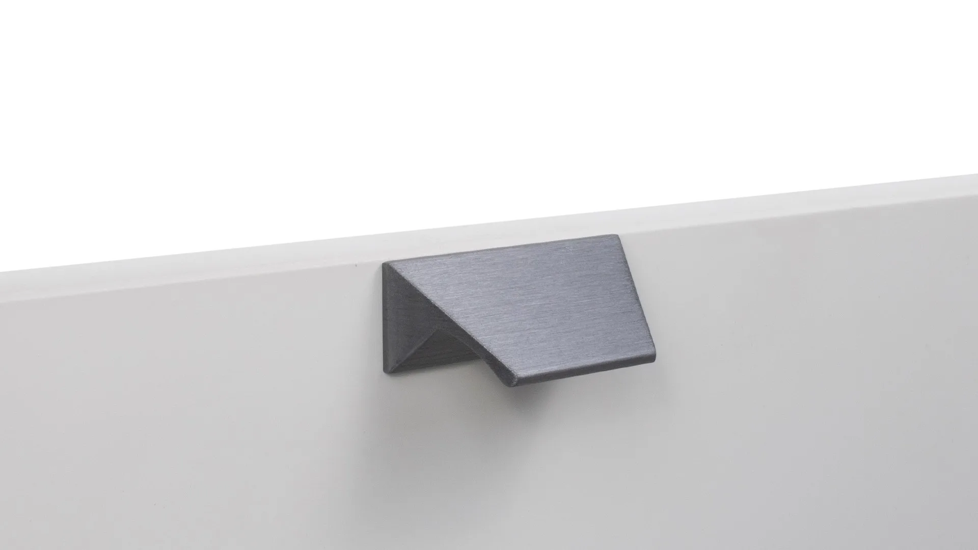 Мебельная ручка RICK RS157BGR.3/32