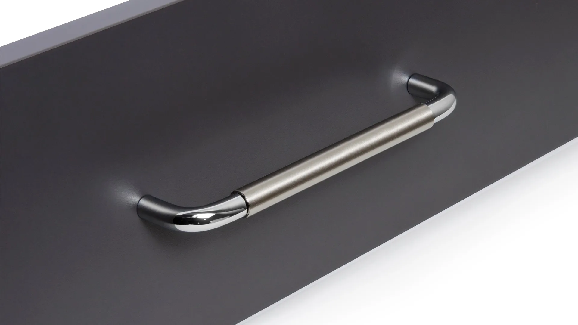 Мебельная ручка SLOT RS048CP/BSN.4/160