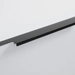 Мебельная ручка RAY RT109BL.1/000/400