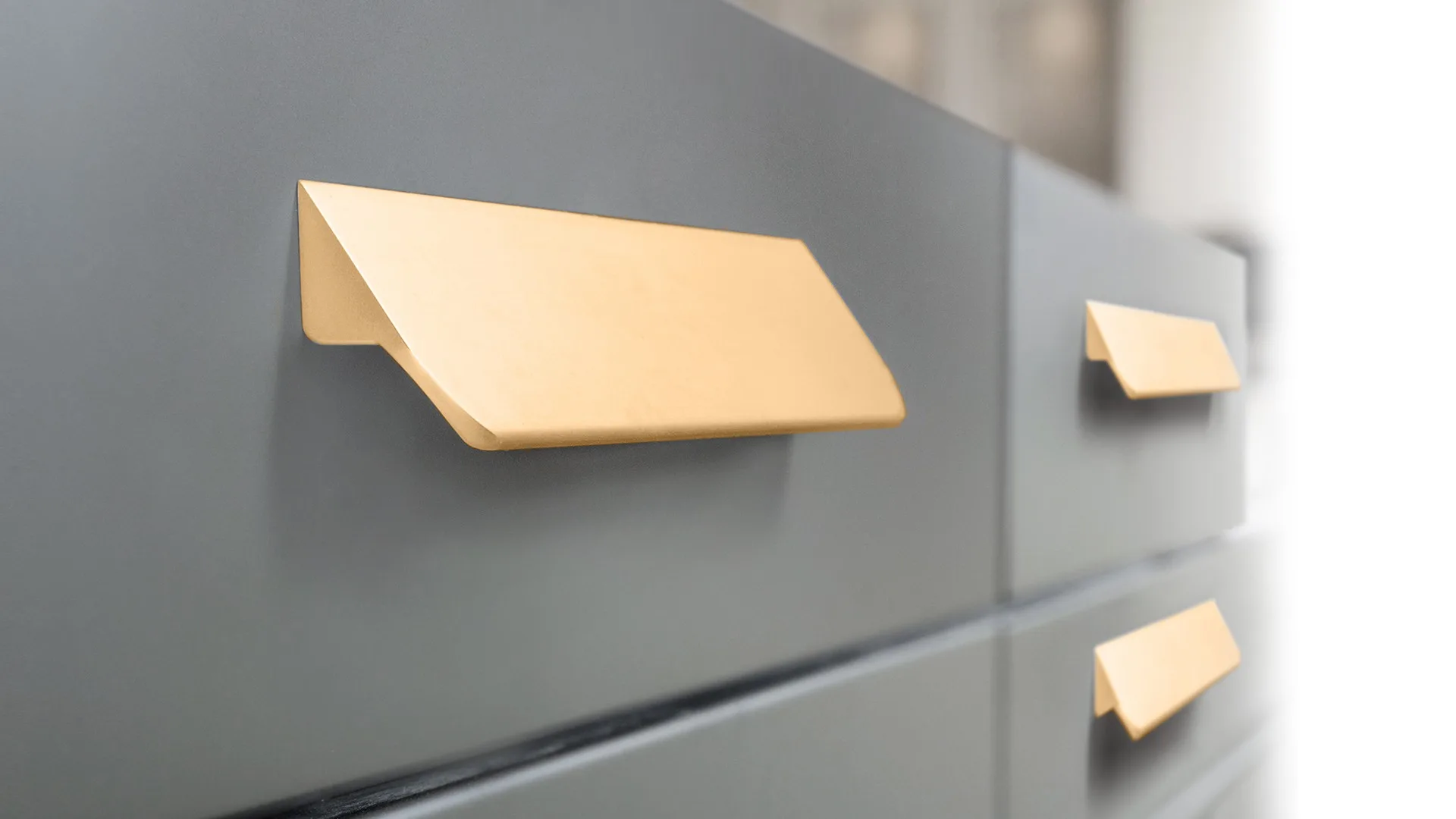 Мебельная ручка TICK RS156SG.3/96