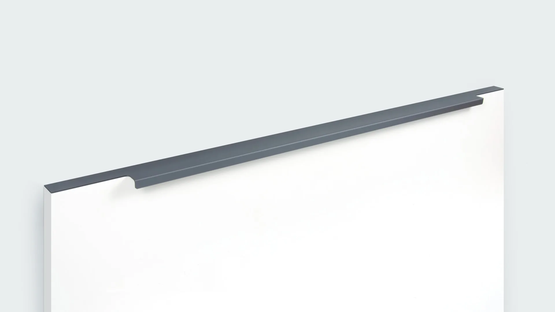 Мебельная ручка RAY RT109GR.1/000/700