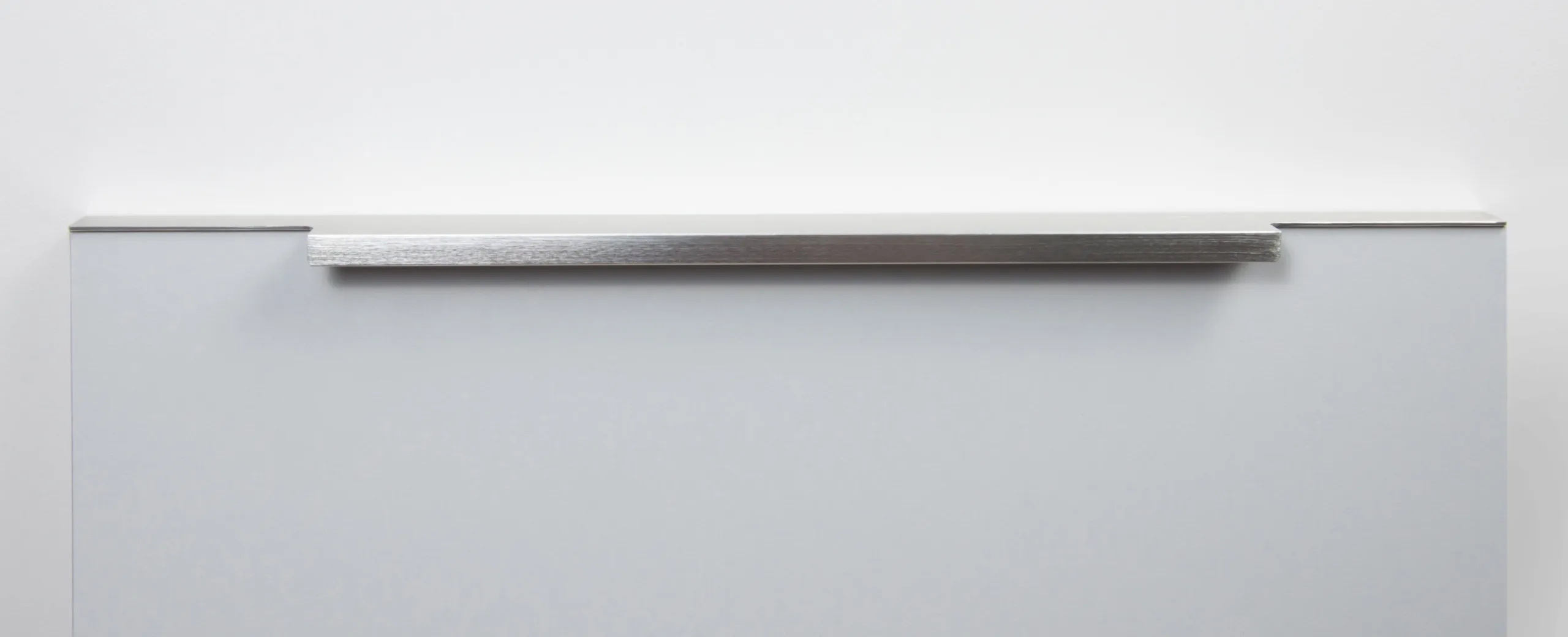 Мебельная ручка RAY RT109SST.1/000/450