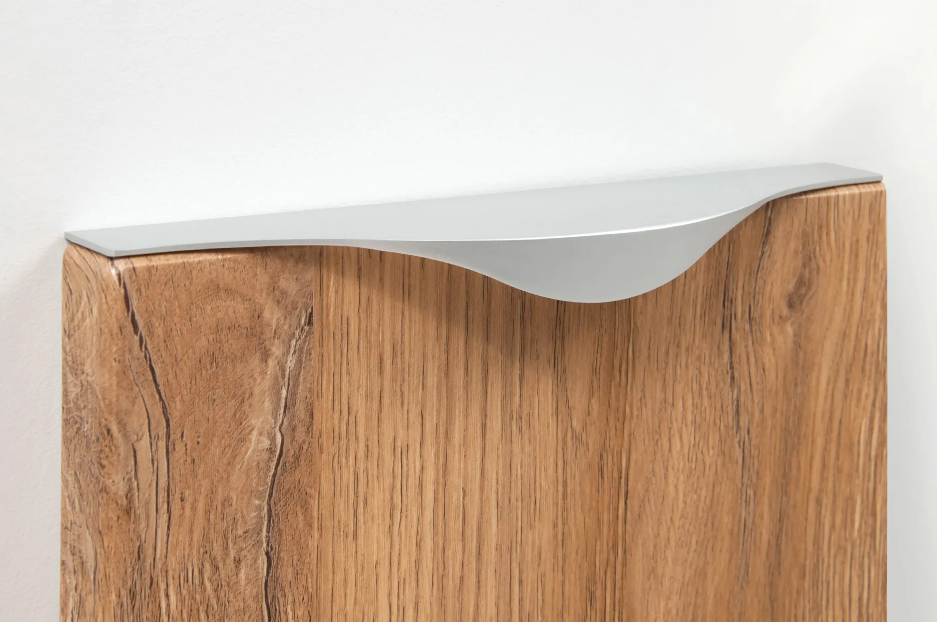 Мебельная ручка ERA RT108SC.1/96/200