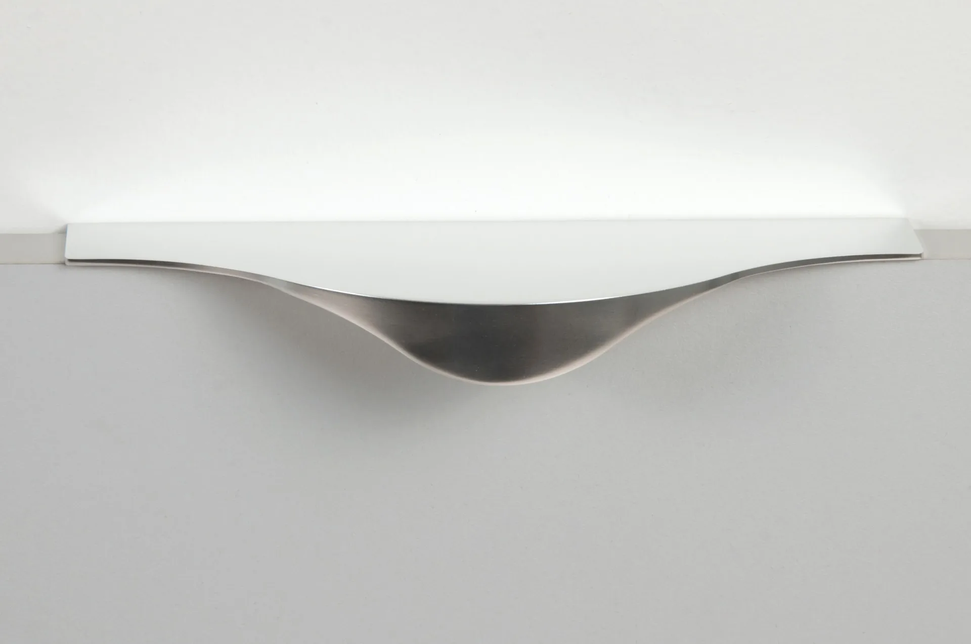 Мебельная ручка ERA RT108CP.1/64/150