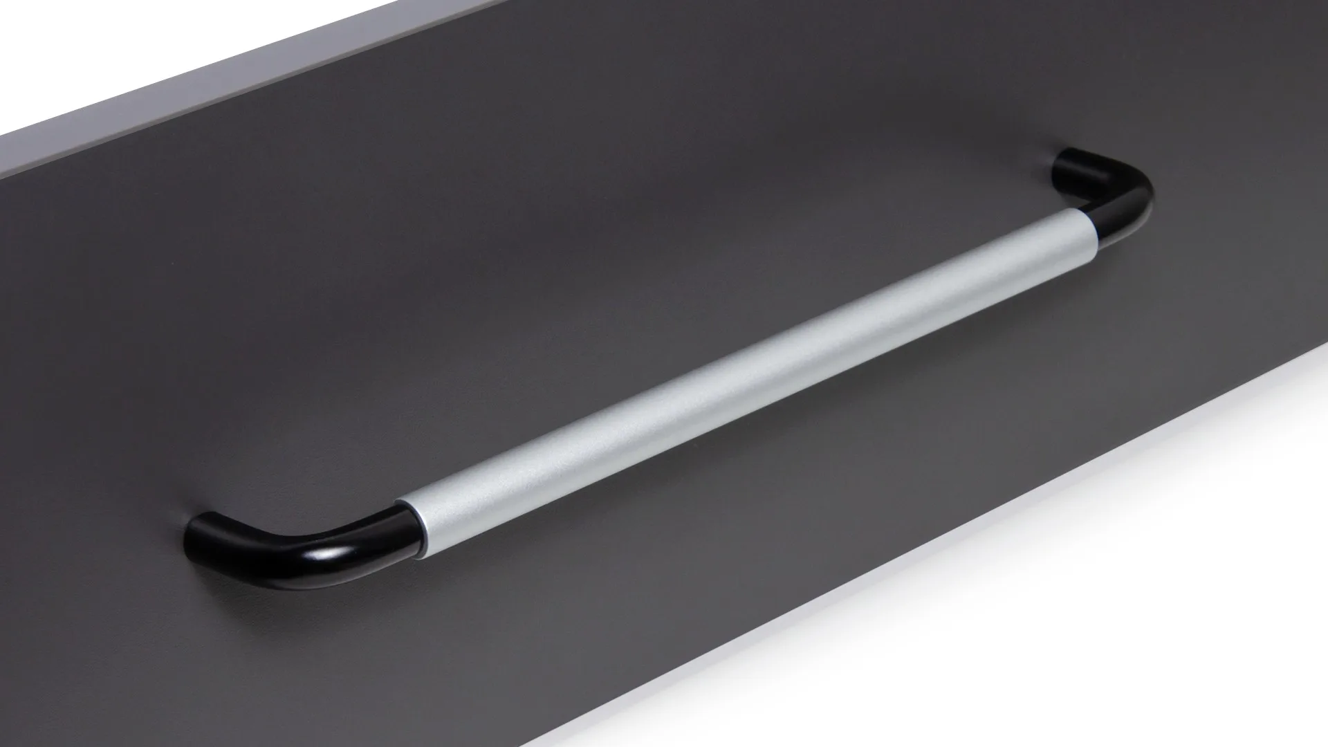 Мебельная ручка SLOT RS048BL/SC.4/224