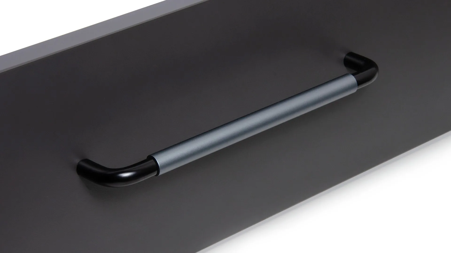 Мебельная ручка SLOT RS048BL/GR.4/192