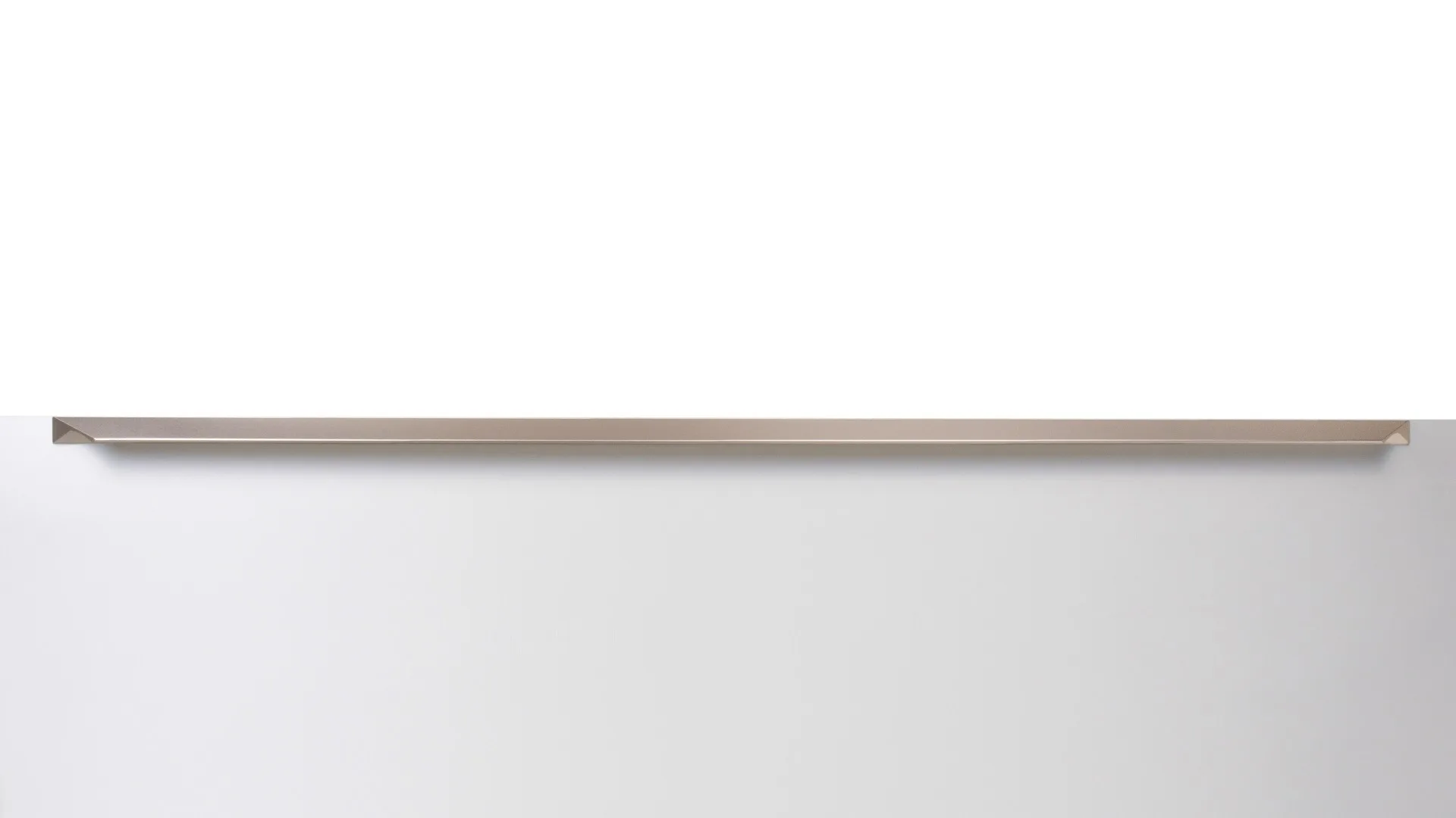 Мебельная ручка RICK RS157RCHMP.3/864