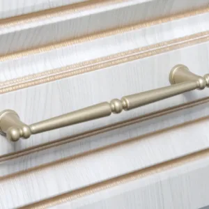 Мебельная ручка DOLCE RS530RCHMP.1/128